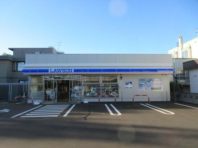 ローソン札幌北47条東店：117m