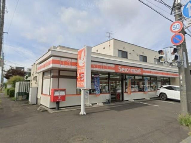 セイコーマートマルヨくどう店：323m