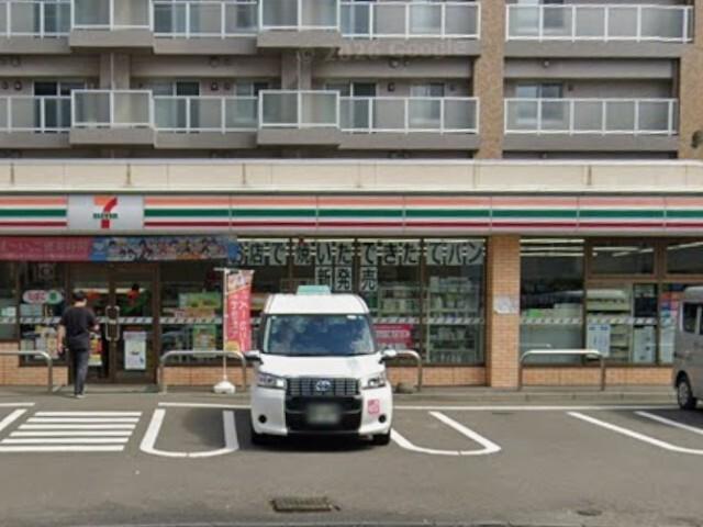 セブンイレブン札幌北5条東2丁目店：164m