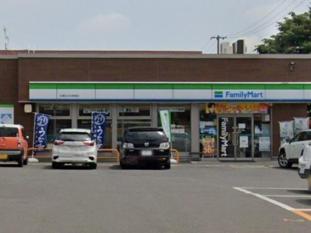 ファミリーマート札幌北49条東店：118m