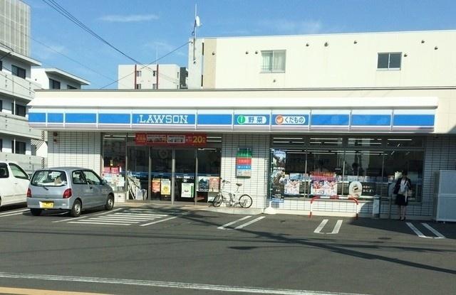 ローソン札幌二十四軒4条北店：59m