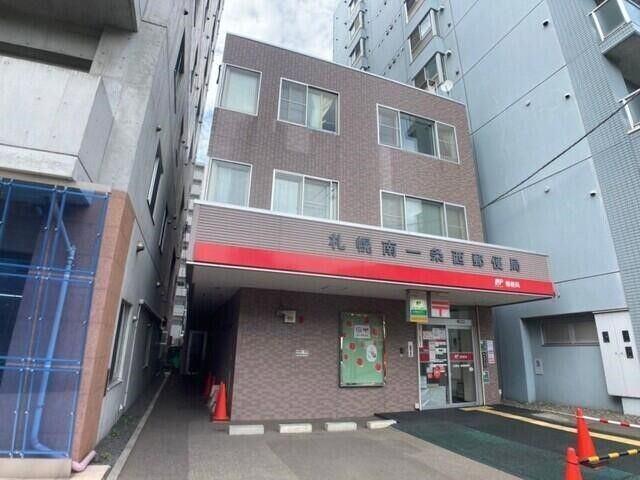 札幌南一条西郵便局：11m