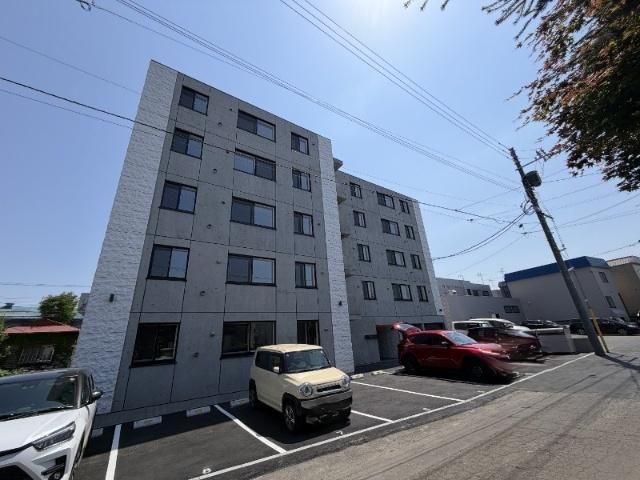 苗穂駅より徒歩13分 新築 5階建の賃貸物件