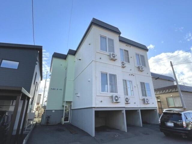 八軒駅より徒歩1分 築24年6ヶ月 3階建の賃貸物件