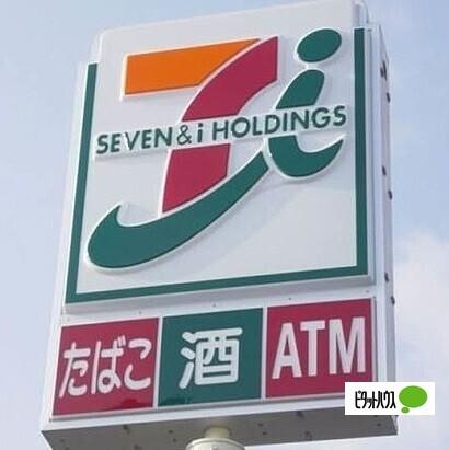 セブンイレブン東札幌5条店：127m