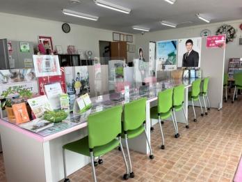 賃貸相談窓口が正面にあります
