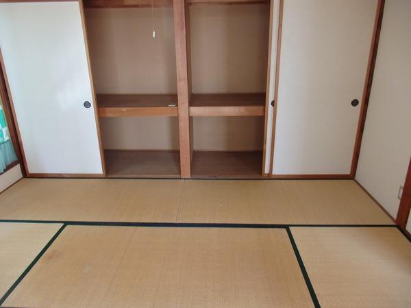コーポ三豊（206） 収納