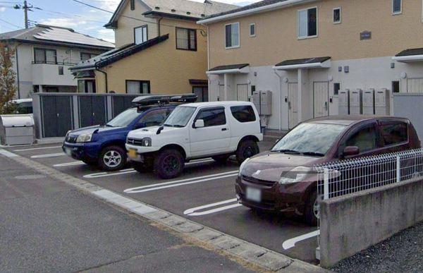ウィンクルム（102） 駐車場