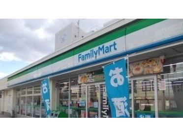 ファミリーマート廿六日町店：1100m