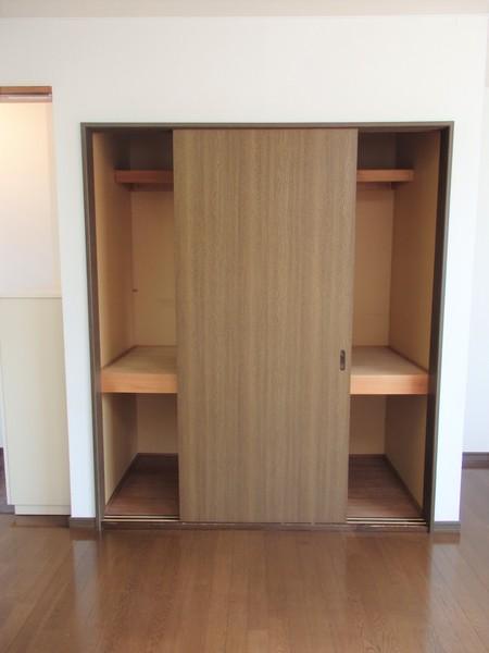 サンシャイン弐番館（2-B） 収納