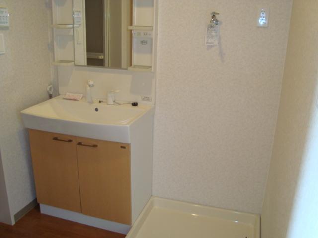 コンプリートプレイス 部屋画像