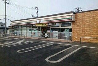 セブンイレブン八戸北高校前店：828m