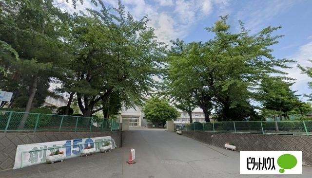 八戸市立中居林小学校：932m