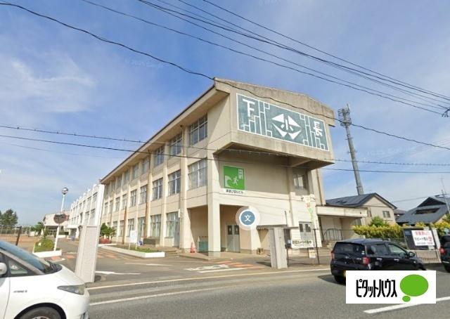 八戸市立下長小学校：317m