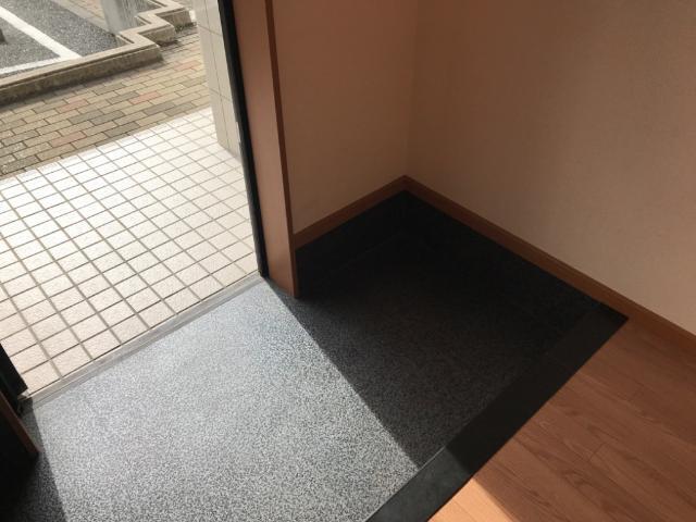 サニーヒルズ 玄関