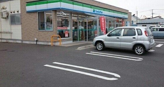 ファミマ八戸第二魚市場店：640m