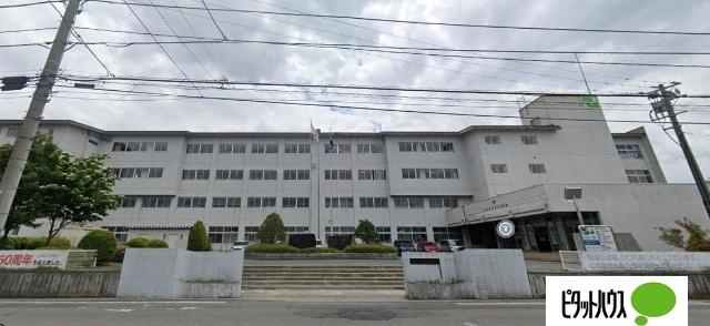 八戸市立第三中学校：1281m