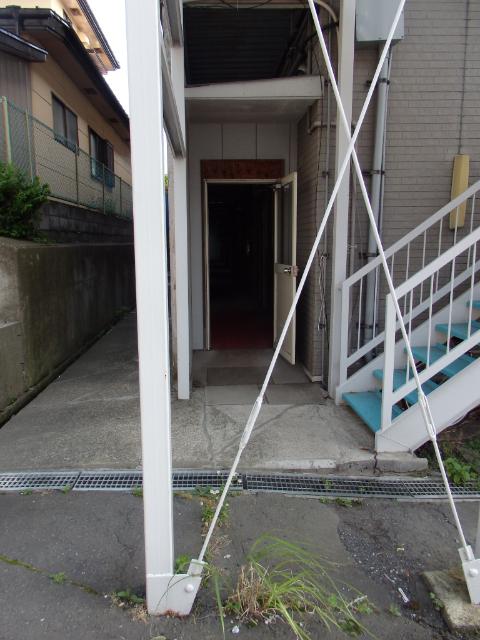 ボンジュール横浜A（310） エントランス