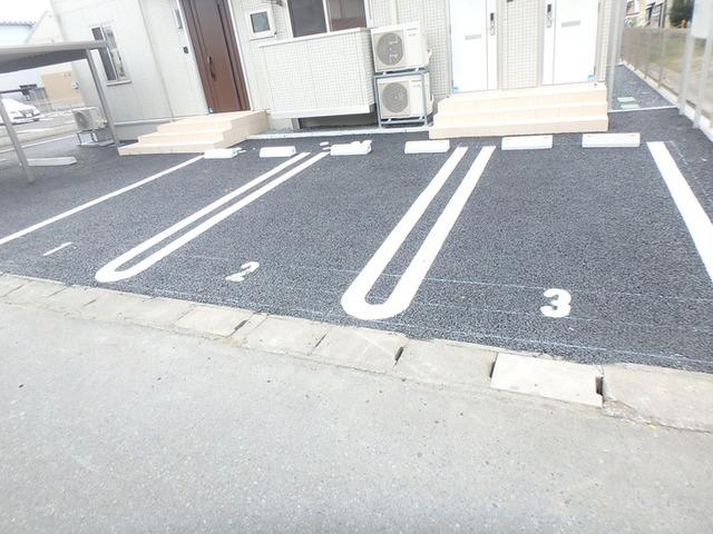 ロッキーズファミリー（201） 駐車場