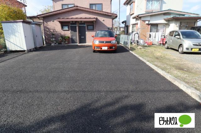 中田貸家（B） 駐車場