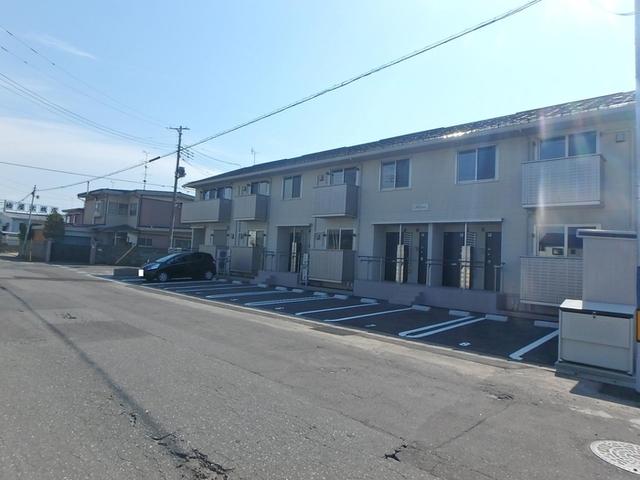 フルール（105） 駐車場