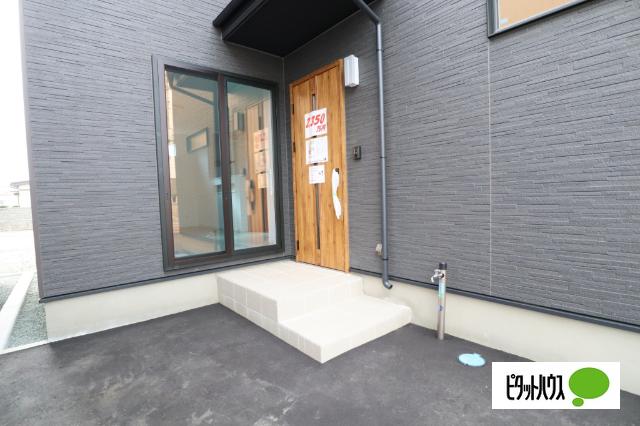 新築建売沼館A棟 エントランス