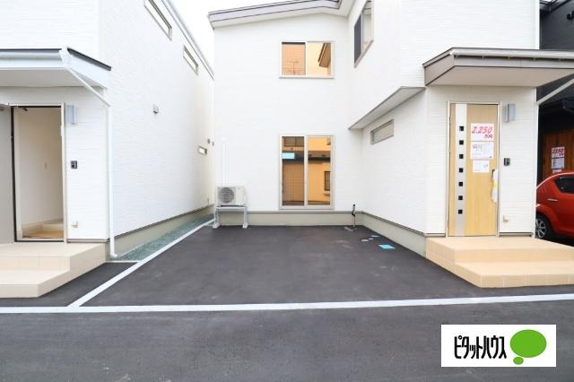 新築建売沼館Ｂ棟 駐車場