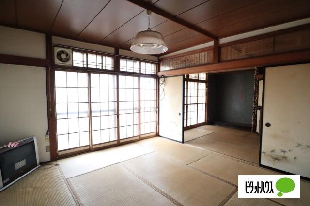 新井田寺沢下中古住宅 リビング