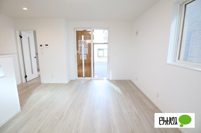 新築建売沼館A棟 リビング