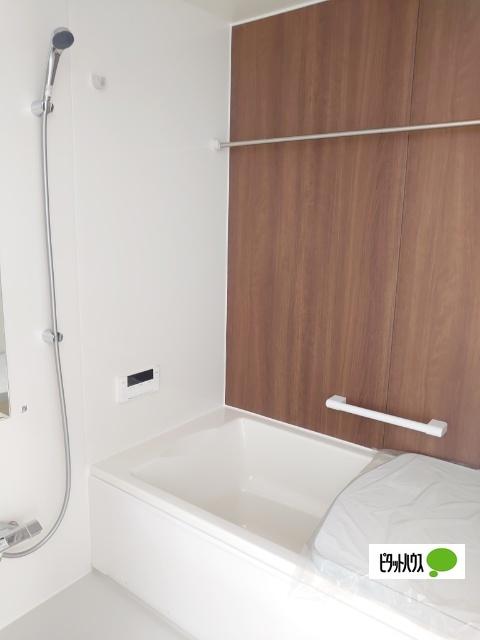 江陽1丁目建売住宅D棟 バス／シャワー