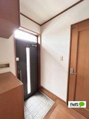 諏訪三丁目中古住宅 玄関
