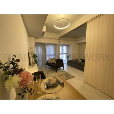 コンフォリア・リヴ新大阪WEST 部屋写真1 モデルルームです。家具・調度品等は実際の
