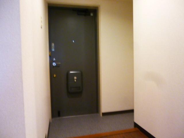 フローラ南館（403） 玄関