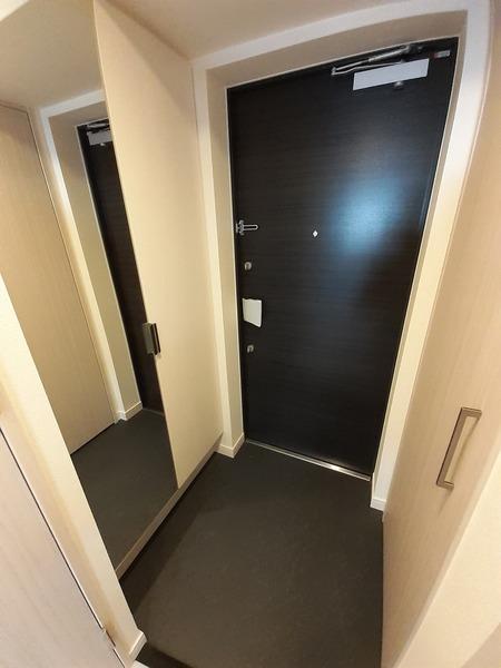 プレサンスOSAKA DOMECITYクロスティ 玄関