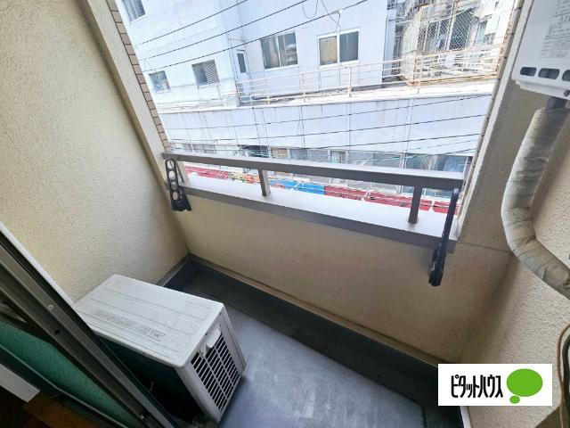 アバンス南市岡 バルコニー