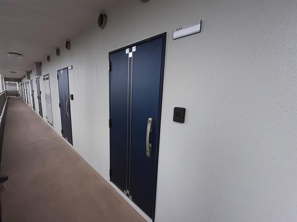 ブランクレール谷町（1003） 玄関