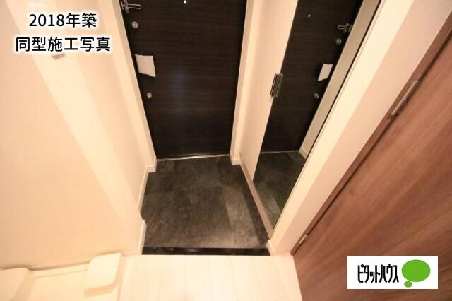 プレサンス松屋町ヴィゴラス（800） 玄関