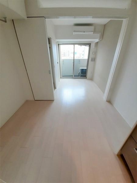 SERENiTE本町reflet リビング