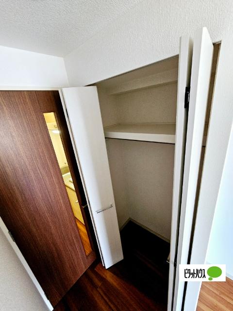 クローバー・ビュー上本町 収納