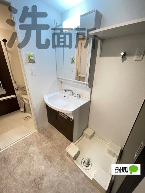 ワールドアイ京町堀 洗面