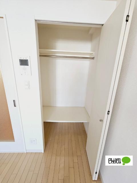 オリエンタル靱本町 収納