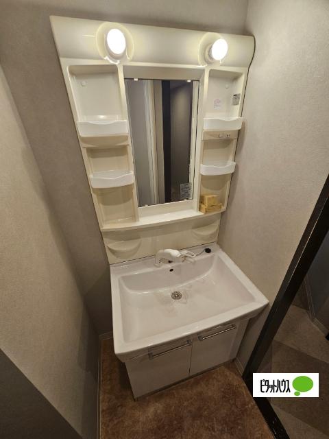 コンフィデンス西本町 洗面