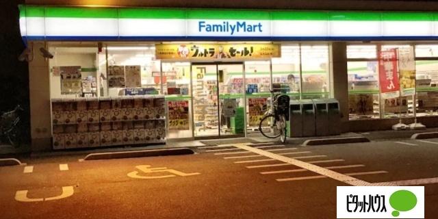 ファミリーマート本田みなと通店：415m