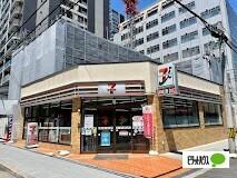 セブンイレブン大阪南久宝寺町1丁目店：305m