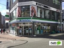 ファミリーマート玉造駅前店：241m