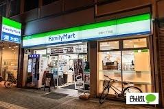 ファミリーマート谷町七丁目店：114m