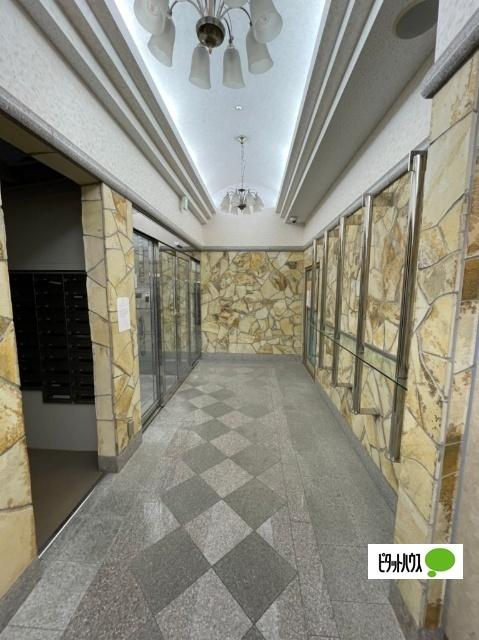 シャトー弁天参番館 ロビー