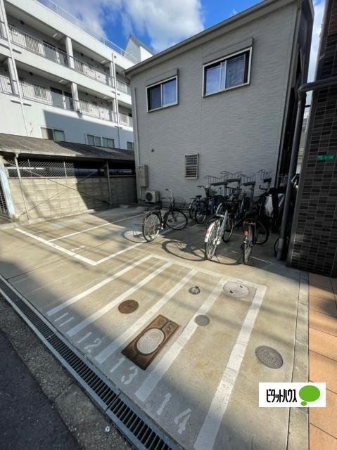 ステイブルコート弁天町（404） 駐車場