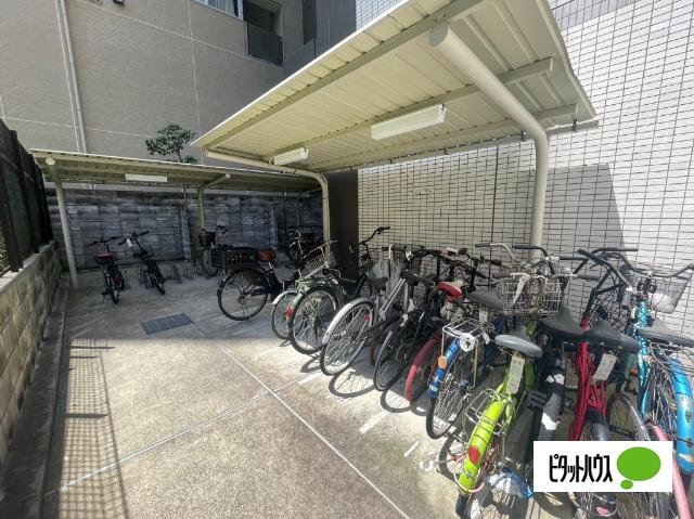 LAV心斎橋WEST 駐車場