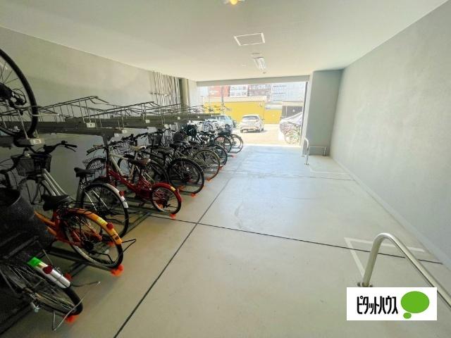 エスリード大阪CENTRAL AVENUE 駐車場